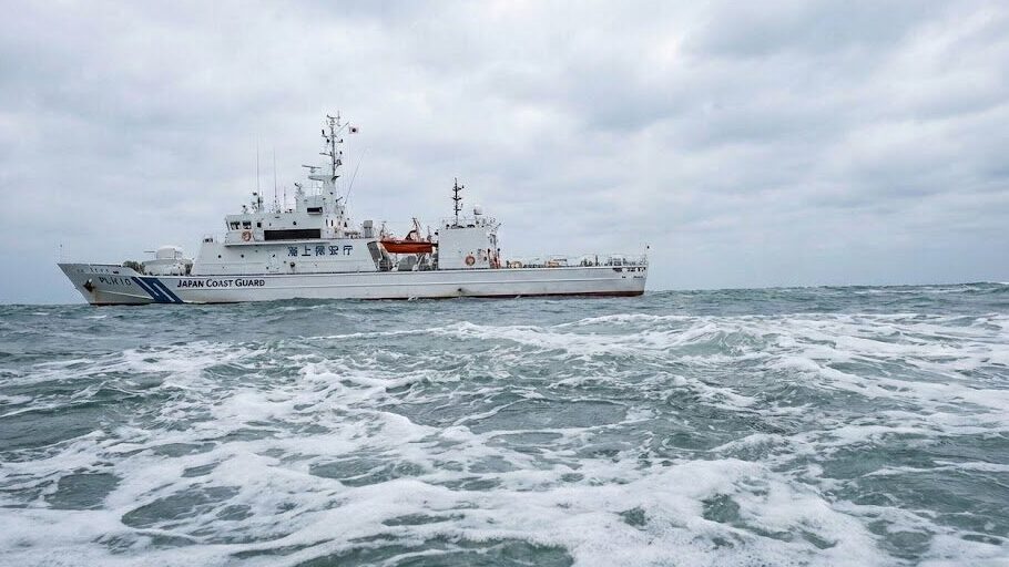 命を守るサーフィンのルールとマナー:海上保安庁基準の安全対策と緊急対応